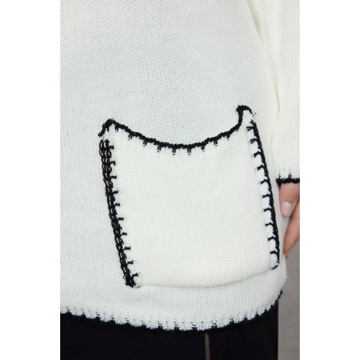 Plus Size Women Modern Style Comfortable Long V Neck Plain Sleeve Long Knitwear Sweater