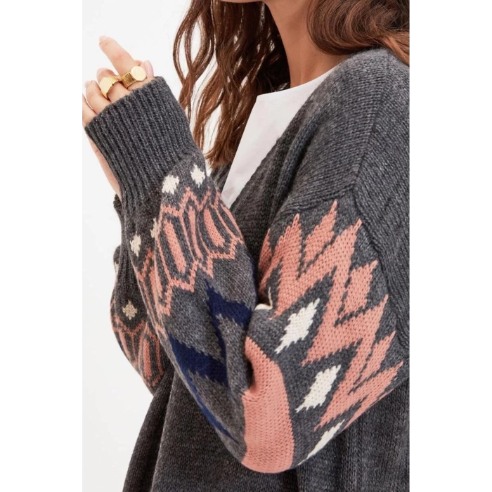 Womens Modern Style Casual Long V Neck Ethnic Sleeve Long Knitwear Cardigan