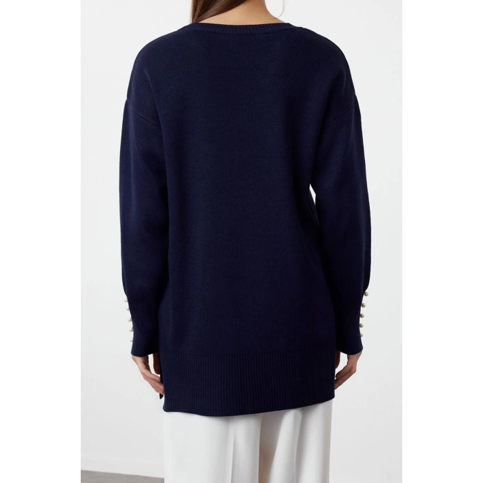 Womens Modern Style Comfortable Long Crew Neck Plain Sleeve Regular Knitwear Sweater