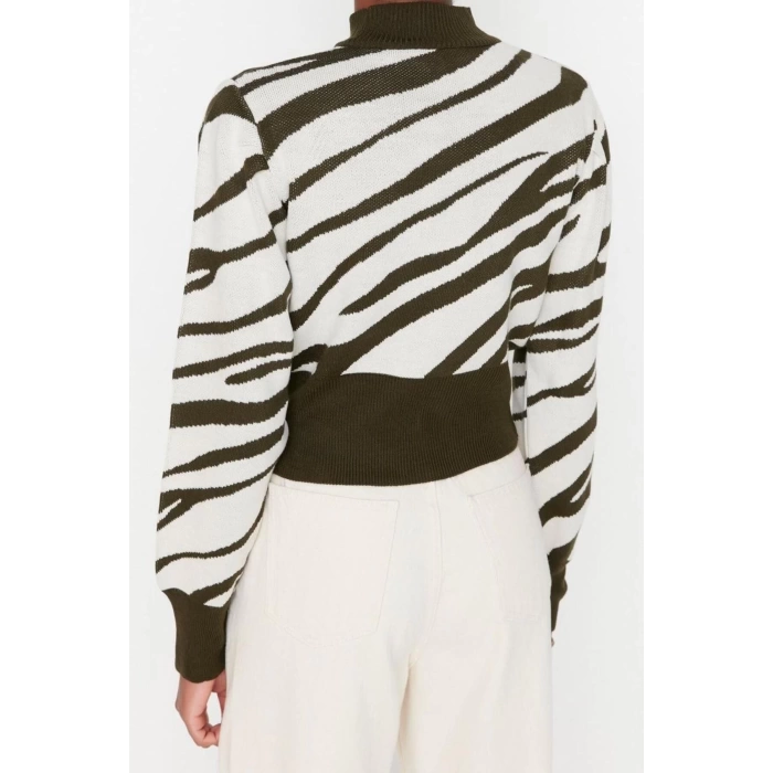 Womens Modern Style Casual Long Stand Collar Zebra Sleeve Crop Knitwear Sweater