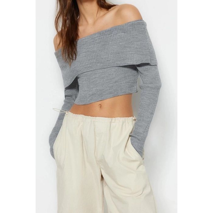 Womens Modern Style Casual Long Carmen Collar Plain Sleeve Crop Knitwear Sweater