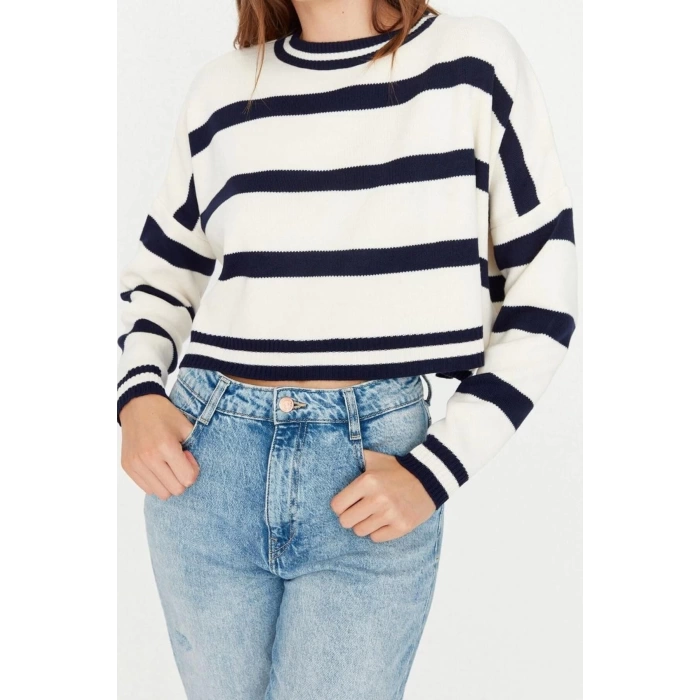 Womens Modern Style Casual Long Crew Neck Striped Sleeve Crop Knitwear Sweater