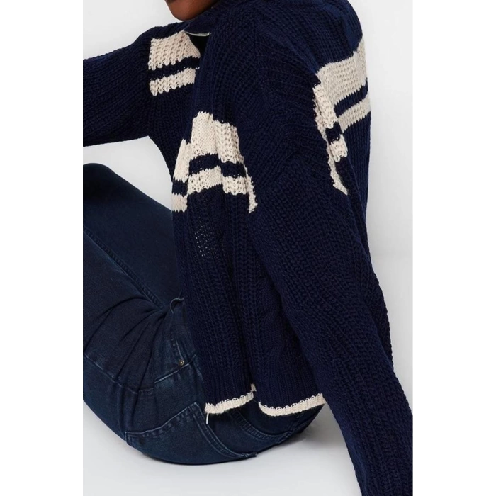 Womens Modern Style Comfortable Long Stand Collar Color Block Sleeve Regular Knitwear Cardigan