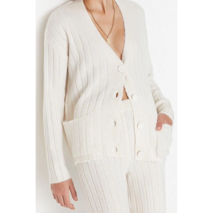 Style Women Modern Fashion Normal Waist Wide Leg V Neck Wide Cut Soft Texture Knitwear Bottom-Top Set