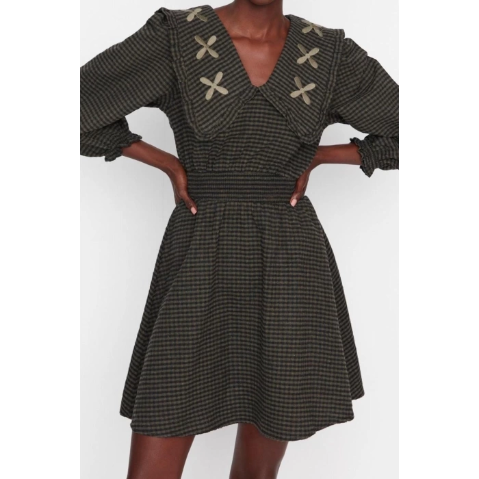Fashion Style Regular V Neck Mini Length Collar Detailed Woven Dress