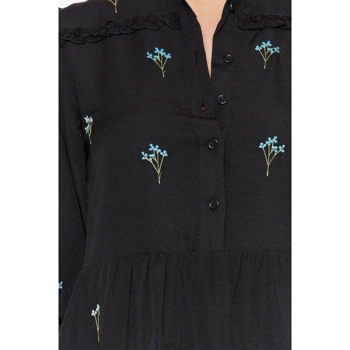 Moda Stil Regular Gömlek Yaka Midi Boy Açık Düz Kesim Nakışlı Dokuma Elbise