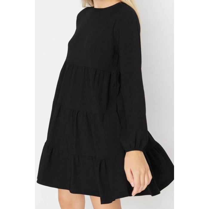 Fashion Style Relaxed Crew Neck Mini Length Flounce Skater Waist Open Crepe Textured Knit Dress
