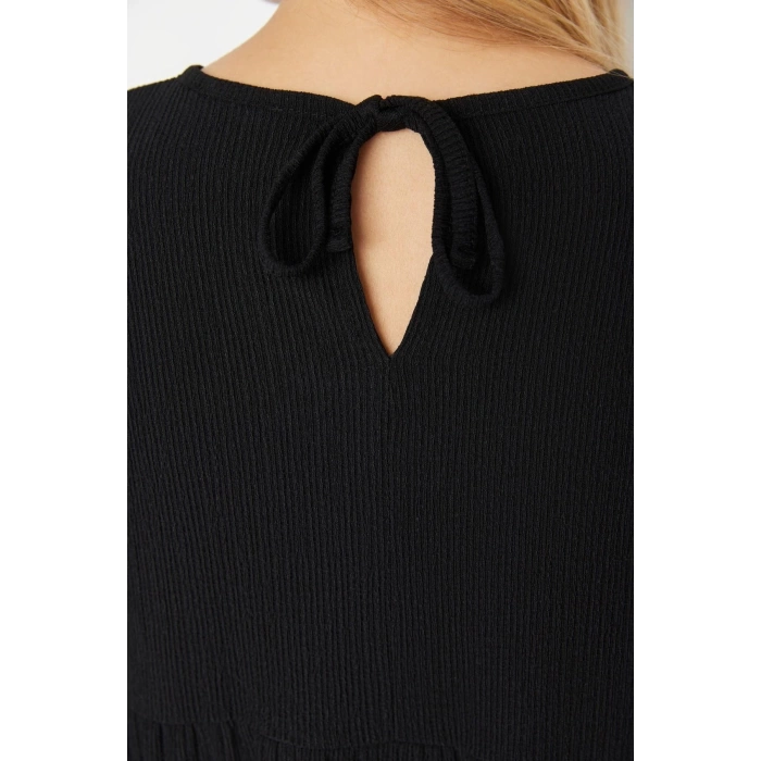 Fashion Style Relaxed Crew Neck Mini Length Flounce Skater Waist Open Crepe Textured Knit Dress