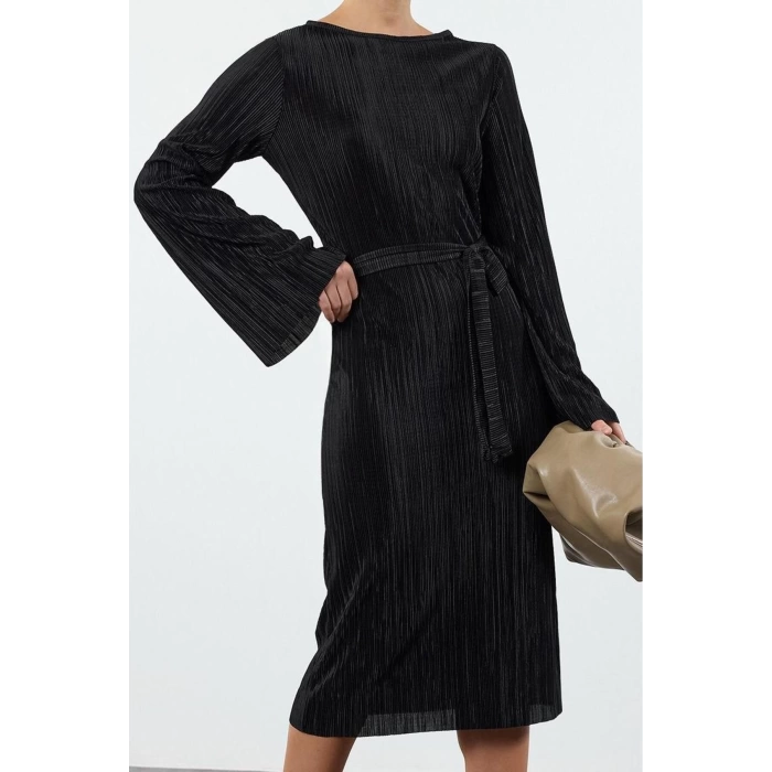 Moda Stil Regular Kayık Yaka Midi Boy Premium Pilise Kumaşlı Flare Kol Detaylı A-Line Örme Elbise