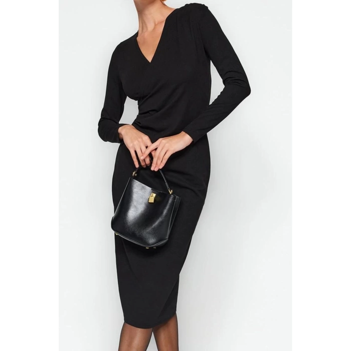 Moda Stil Slim Kruvaze Midi Boy Yaka Uzun Kollu Büzgü Detaylı Vücuda Oturan Örme Elbise
