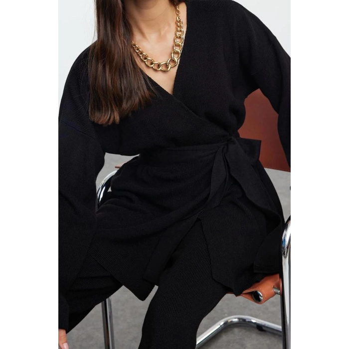 Style Women Modern Fashion Normal Waist Straight Leg V Neck Midi Length Knitwear Top-Bottom Set