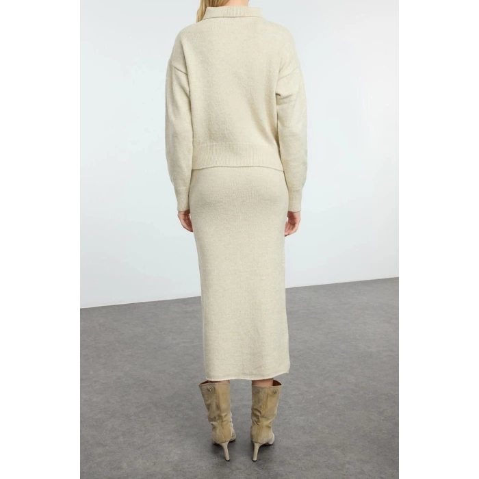 Style Women Modern Fashion Normal Waist Straight Leg Polo Collar Zippered Soft Textured Knitwear Top-Bottom Set