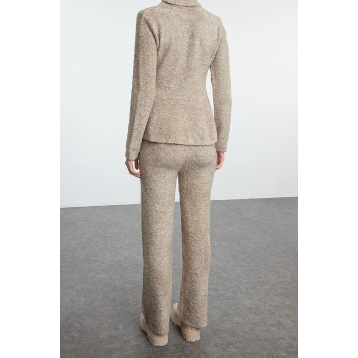 Style Women Modern Fashion Normal Waist Straight Leg Turtleneck Crop Top and Bottom Set