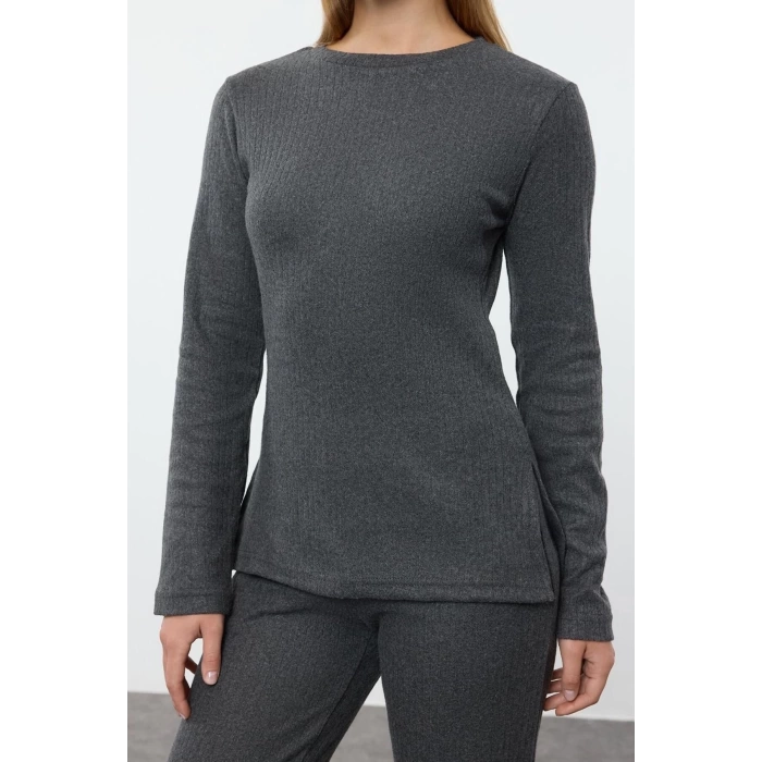 Style Women Modern Normal Waist Straight Leg Side Slit Regular Normal Cut Knitted Bottom-Top Set