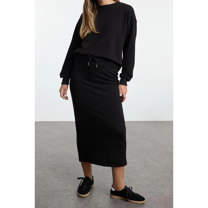 Style Women Modern Normal Waist Straight Leg Oversize Wide Pattern Long Thick Knitted Bottom-Top Set