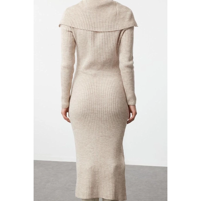 Fashion Style Regular Carmen Collar Midi Length Knitwear Soft Texture Turn-down Collar Dress