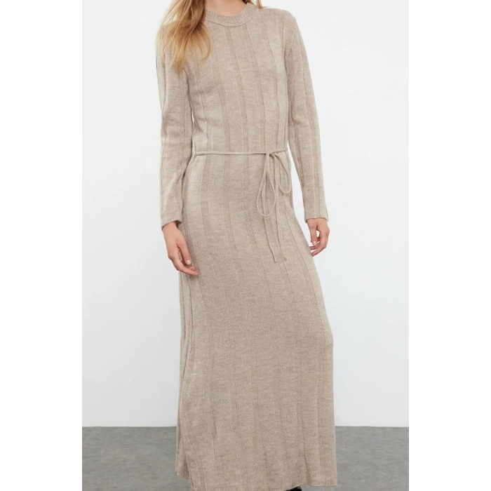 Fashion Style Regular Crew Neck Maxi Length Knitwear Soft Textured Tie Detail Dress