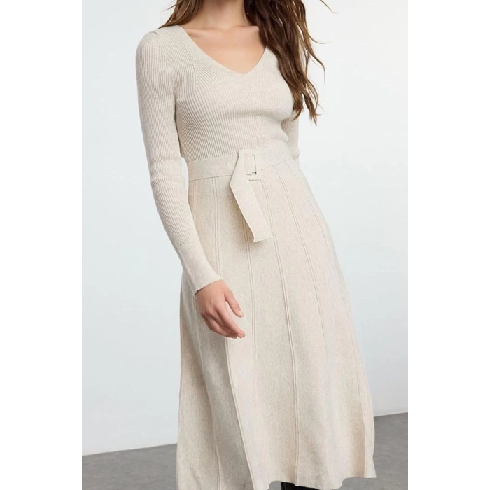 Fashion Style Regular V Neck Midi Length Knitwear Belted Flounce Dress