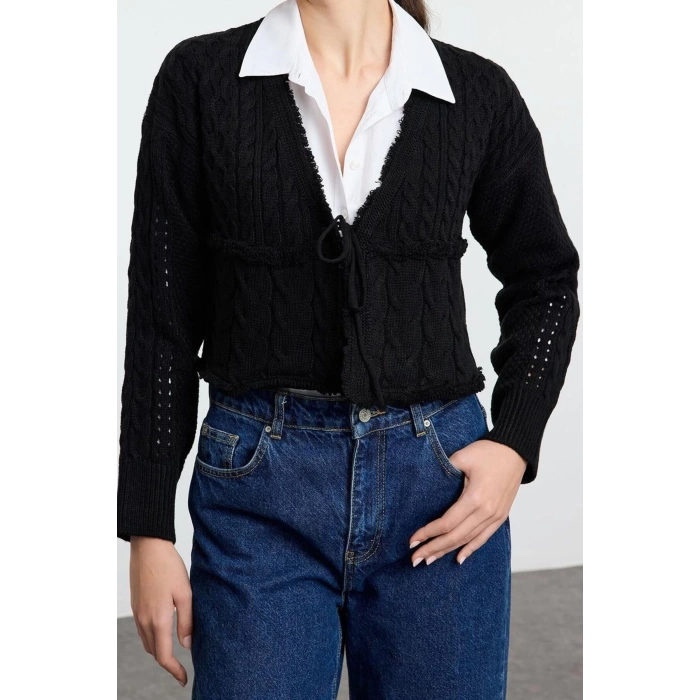 Style Modern Women Crop Standard Sleeve V Neck Tie Detail Knitwear Cardigan