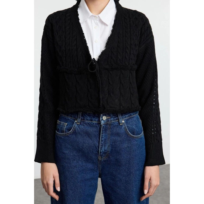 Style Modern Women Crop Standard Sleeve V Neck Tie Detail Knitwear Cardigan