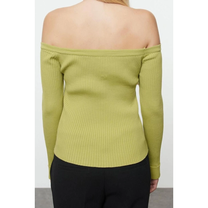 Style Modern Women Regular Standard Sleeve Boat Neck Carmen Collar Knitwear Cardigan