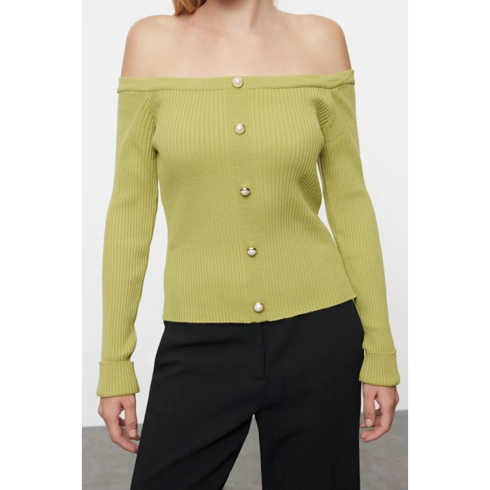 Style Modern Women Regular Standard Sleeve Boat Neck Carmen Collar Knitwear Cardigan