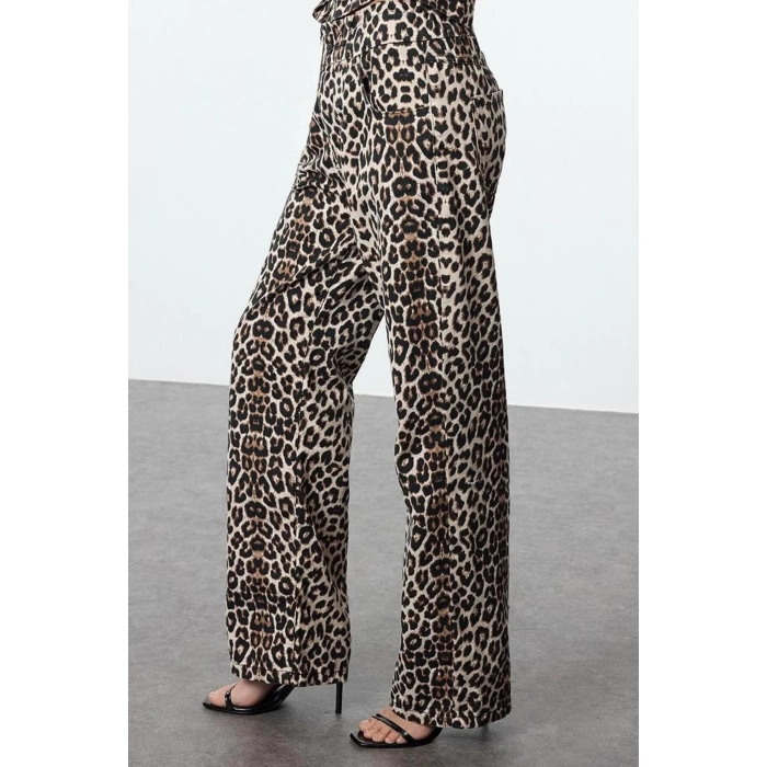 Style Women Fashion Denim Jeans Long Wide Leg Leopard Print High Waist Jeans