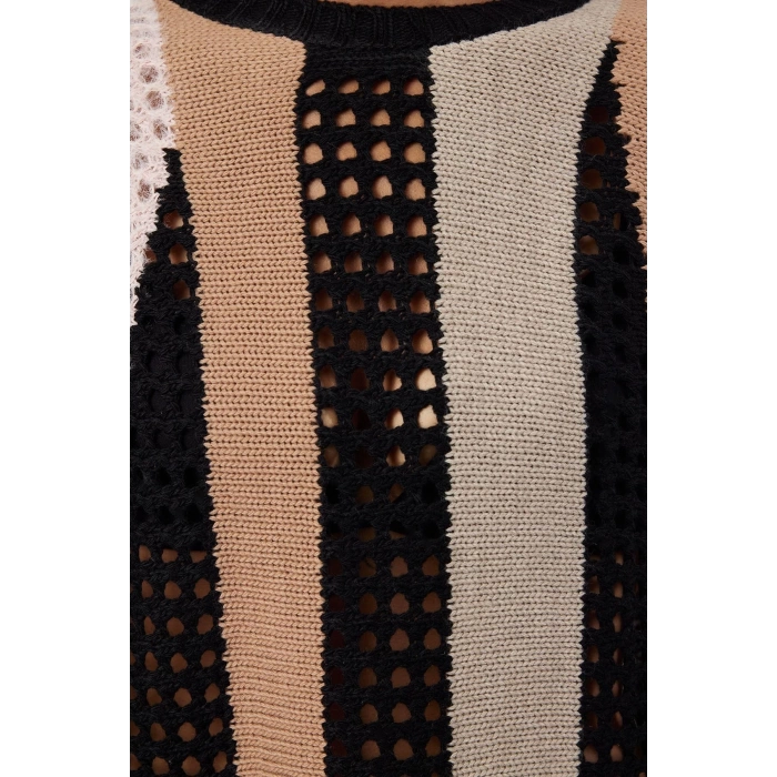 Style Women Regular Standard Sleeve Stand Collar Soft Texture Color Block Openwork Hole Knitwear Sweater