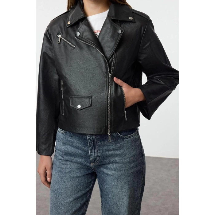 Tasarım Düz Astarlı Yaka Standart Regular Kruvaze Kadın Regular Suni Deri Biker Ceket Mont