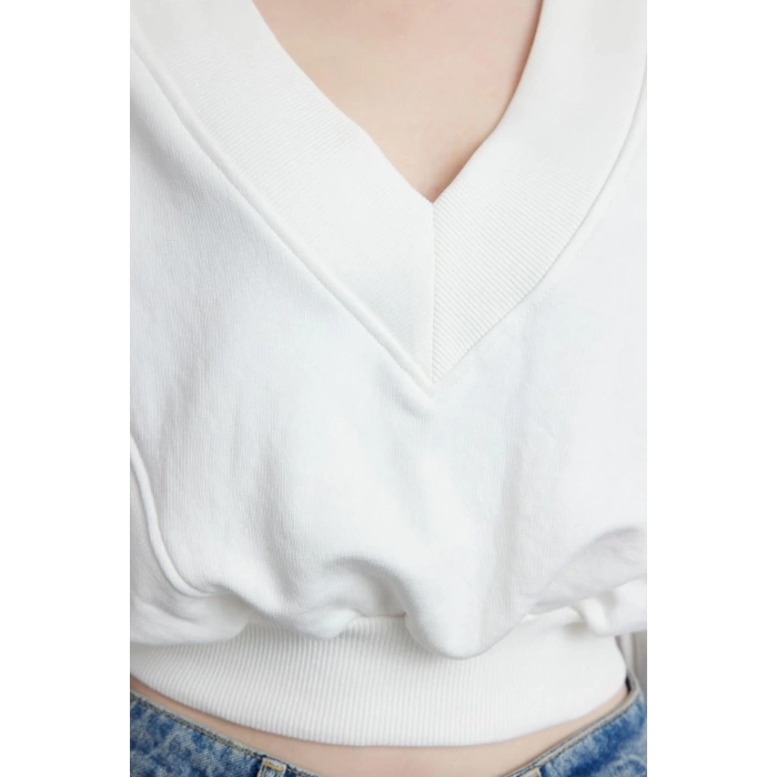 Tarz Relaxed V Yaka Düşük Kol Crop Rahat Kalıp V Yaka Kalın Örme Sweatshirt