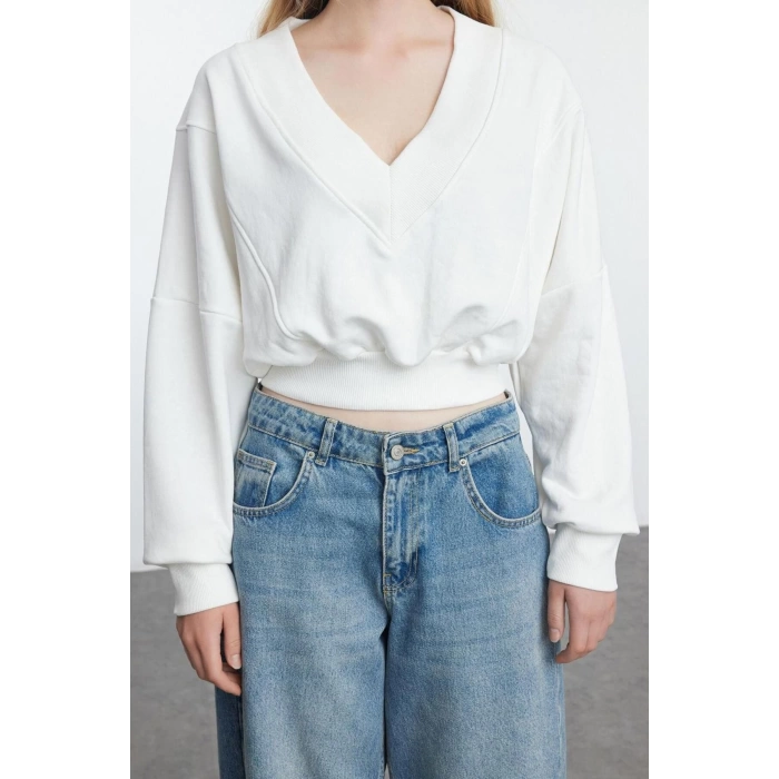 Tarz Relaxed V Yaka Düşük Kol Crop Rahat Kalıp V Yaka Kalın Örme Sweatshirt