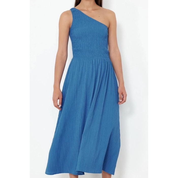 Moda Stil Regular Asimetrik Yaka Midi Boy Belden Açılan Üst Bedeni Gipeli Tek Omuz Dokuma Elbise