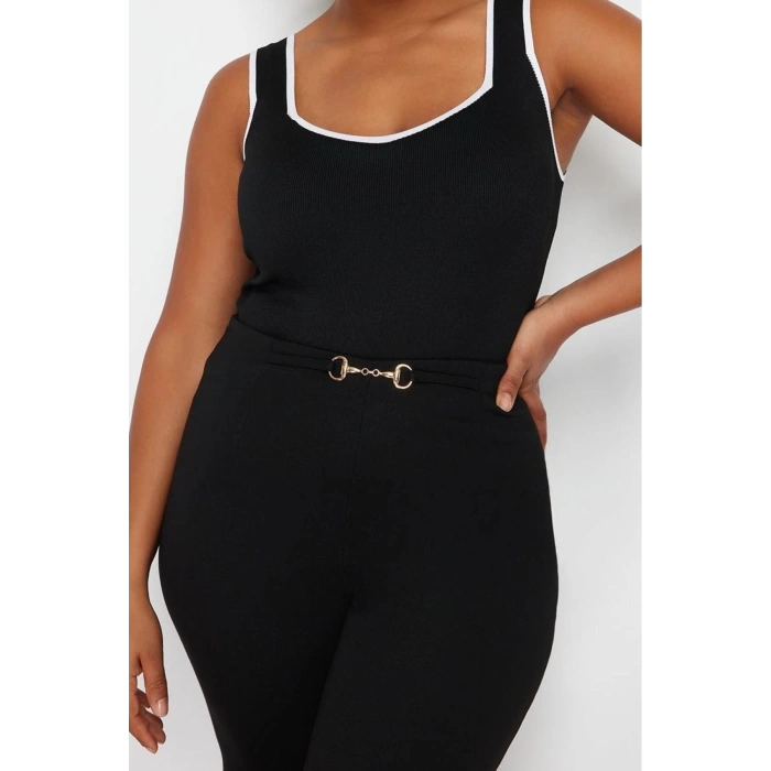 Moda Büyük Beden Kalp Yaka Triko Fit Düz Desen Casual Günlük Regular Askılı Kol Bluz