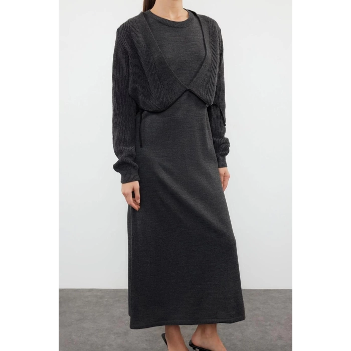 Moda Regular Casual Günlük Tek Plaka Triko V Yaka Uzun Kol Basic Maxi Boy Elbise