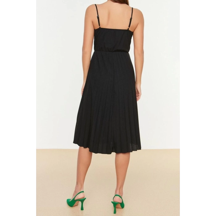 Fashion Regular Casual Daily Polyester Camisole Knitted Double Breasted Strappy Sleeve Skater Midi Length Dress