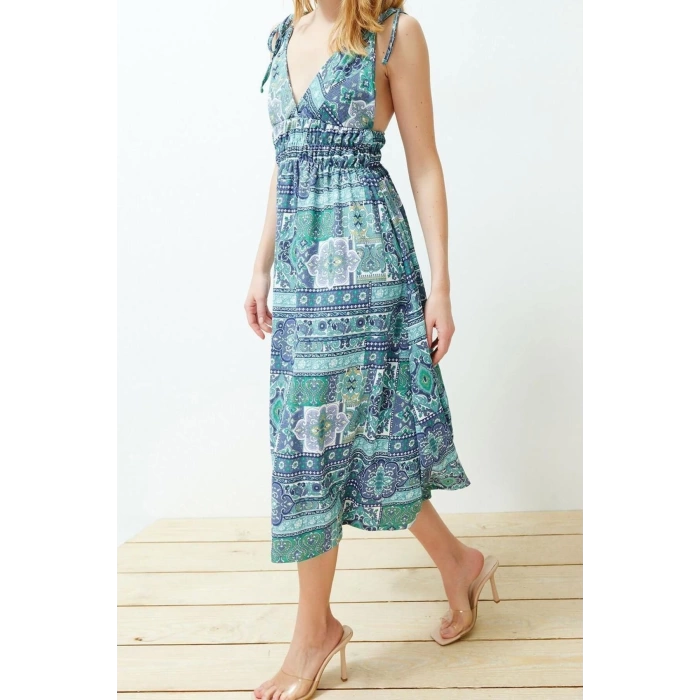 Fashion Fit Graduation Prom Satin Woven Square Neck Halter Sleeve Shift Midi Length Dress
