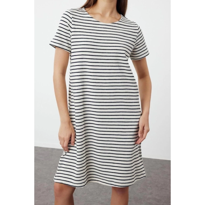 Moda Regular Casual Günlük Tek Plaka Triko Bisiklet Yaka Kısa Kol Shift Mini Boy Elbise