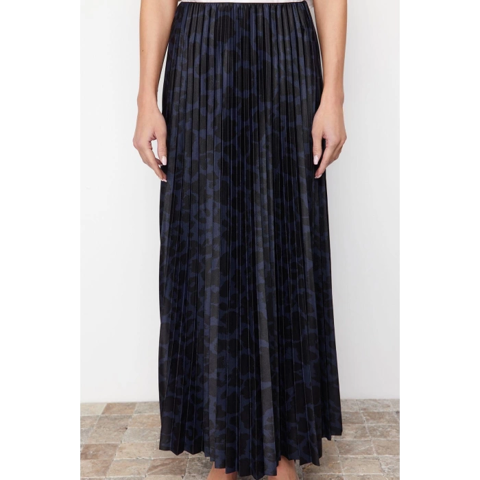 Fashion Regular Plain Pattern Daily Maxi Length Pleated Maxi Flexible Knitted Skirt