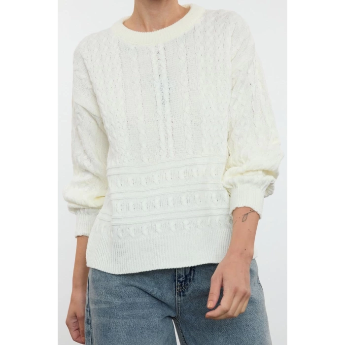 Style Modern Women Regular Standard Sleeve Crew Neck Hair Knitted Sweater