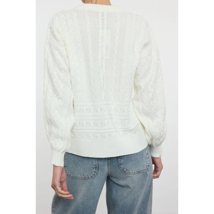 Style Modern Women Regular Standard Sleeve Crew Neck Hair Knitted Sweater