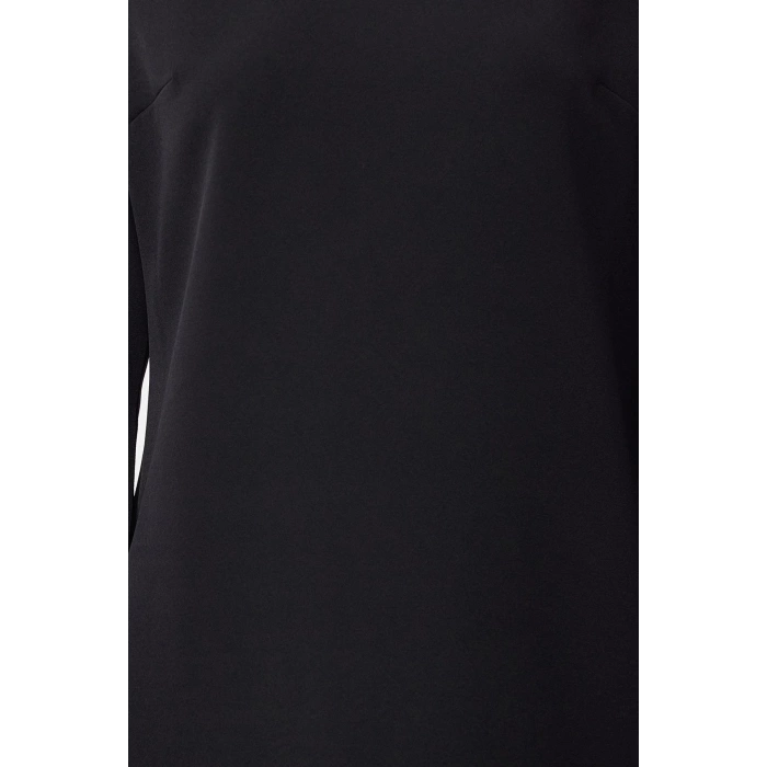Moda Stil Relaxed Bisiklet Yaka Mini Boy Düz Kesim Gül Detaylı Dokuma Elbise