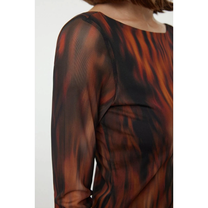 Moda Stil Slim Kayık Yaka Maxi Boy Soyut Sırt Dekolteli Tül Esnek Örme Elbise