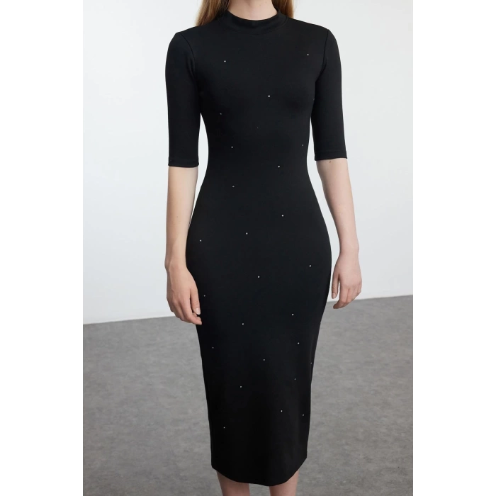 Moda Stil Slim Dik Yaka Midi Boy Taş Detaylı Truvakar Kol Bodycone Vücuda Oturan Örme Elbise