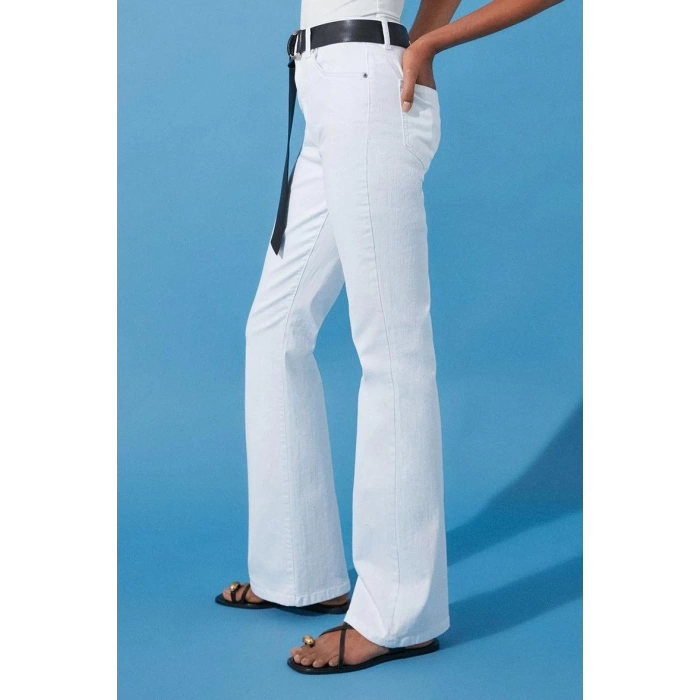 Stil Kadın Moda Denim Kot Pantolon Regular İspanyol Paça Beyaz Yüksek Bel Jeans