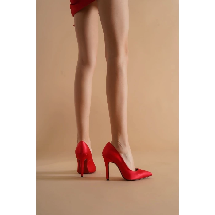 Kadın Sivri Burun Topuklu Ayakkabı İnce Topuk Rahat Şık Model Stiletto