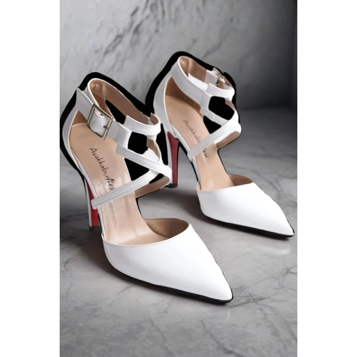 Kadın Çapraz Tokalı Topuklu Ayakkabı Sivri Burun Şık Stiletto
