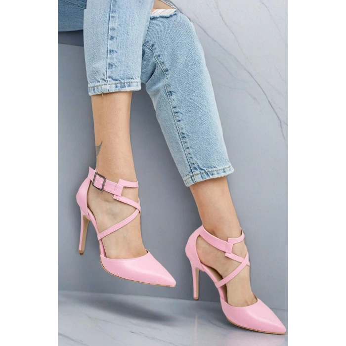 Kadın Çapraz Tokalı Topuklu Ayakkabı Sivri Burun Şık Stiletto