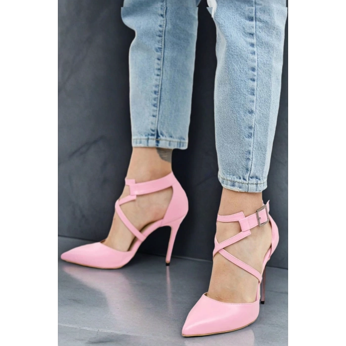 Kadın Çapraz Tokalı Topuklu Ayakkabı Sivri Burun Şık Stiletto
