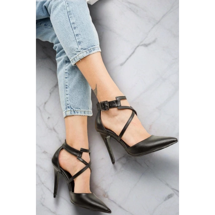 Kadın Çapraz Tokalı Topuklu Ayakkabı Sivri Burun Şık Stiletto