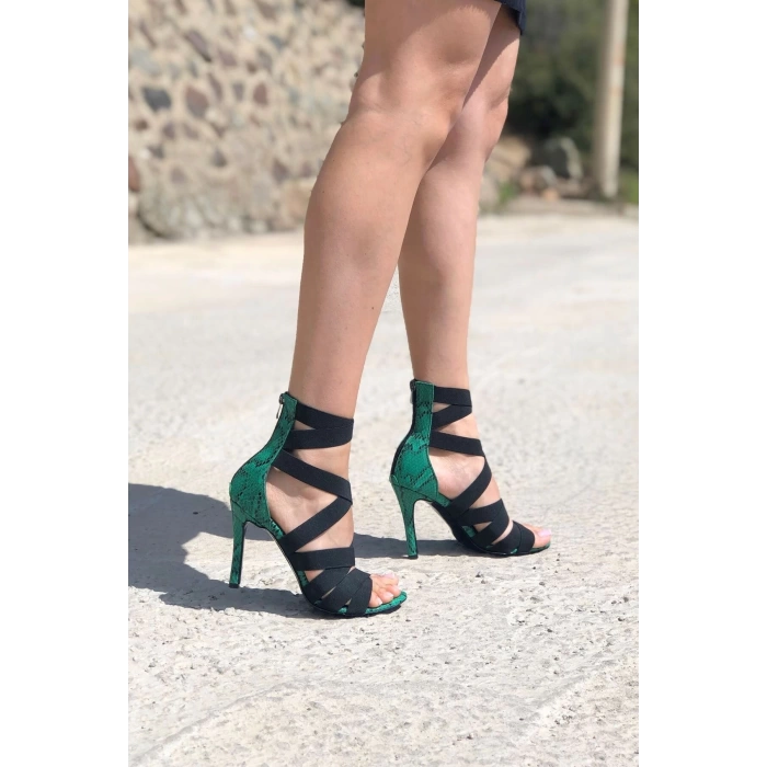 Kadın Çapraz Elastik Bantlı Stiletto Topuklu Arka Fermuarlı Ayakkabı Sandalet Modeli